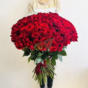 101-krasnaya-roza-fridom-70-sm.29