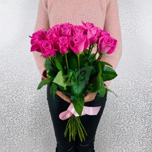 Букет 25 розовых роз